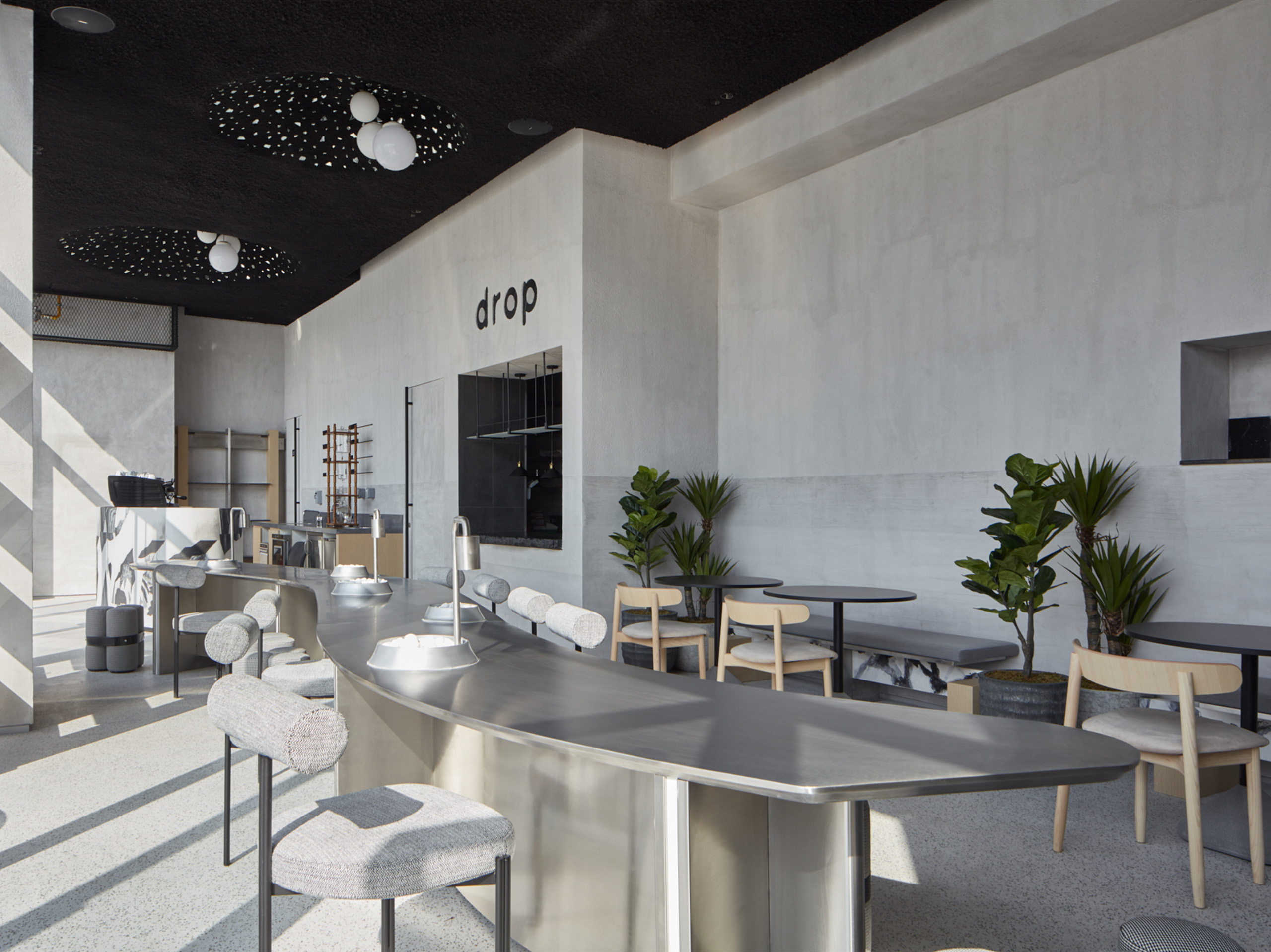 drop coffee abu dhabi