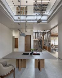 Dynamic in nature, the space makes maximum use of clean edges and elevated adornments; Styling by a+t associates; Photography by Tejas Shah Photography